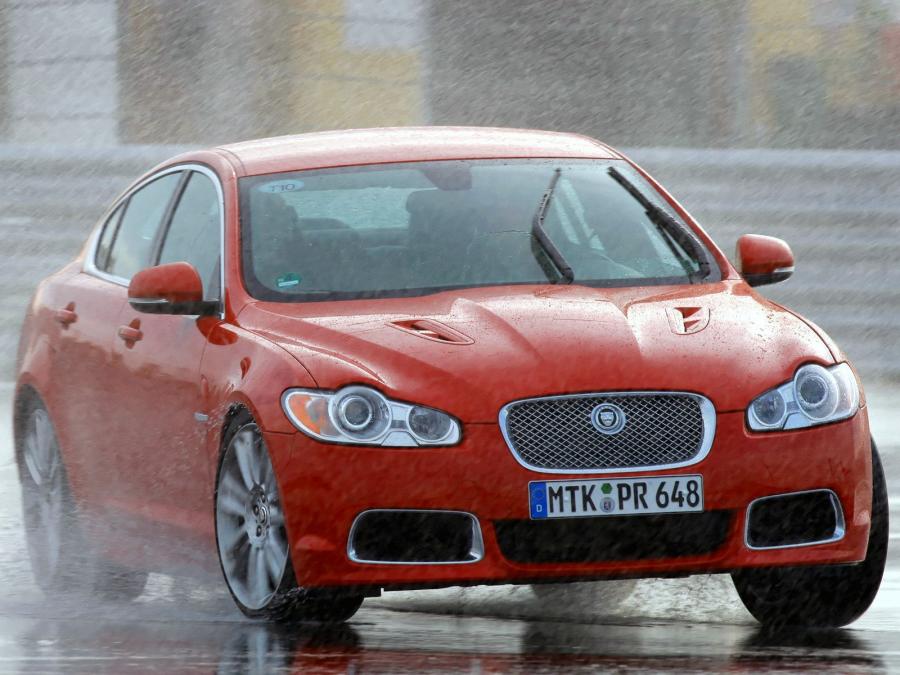  Jaguar XFR 2009 года  (фото 5 из 141)